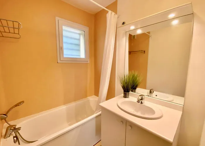 Prázdninový dům Les Naiades I46 - 2 Bedrooms For 5 People ! Avene